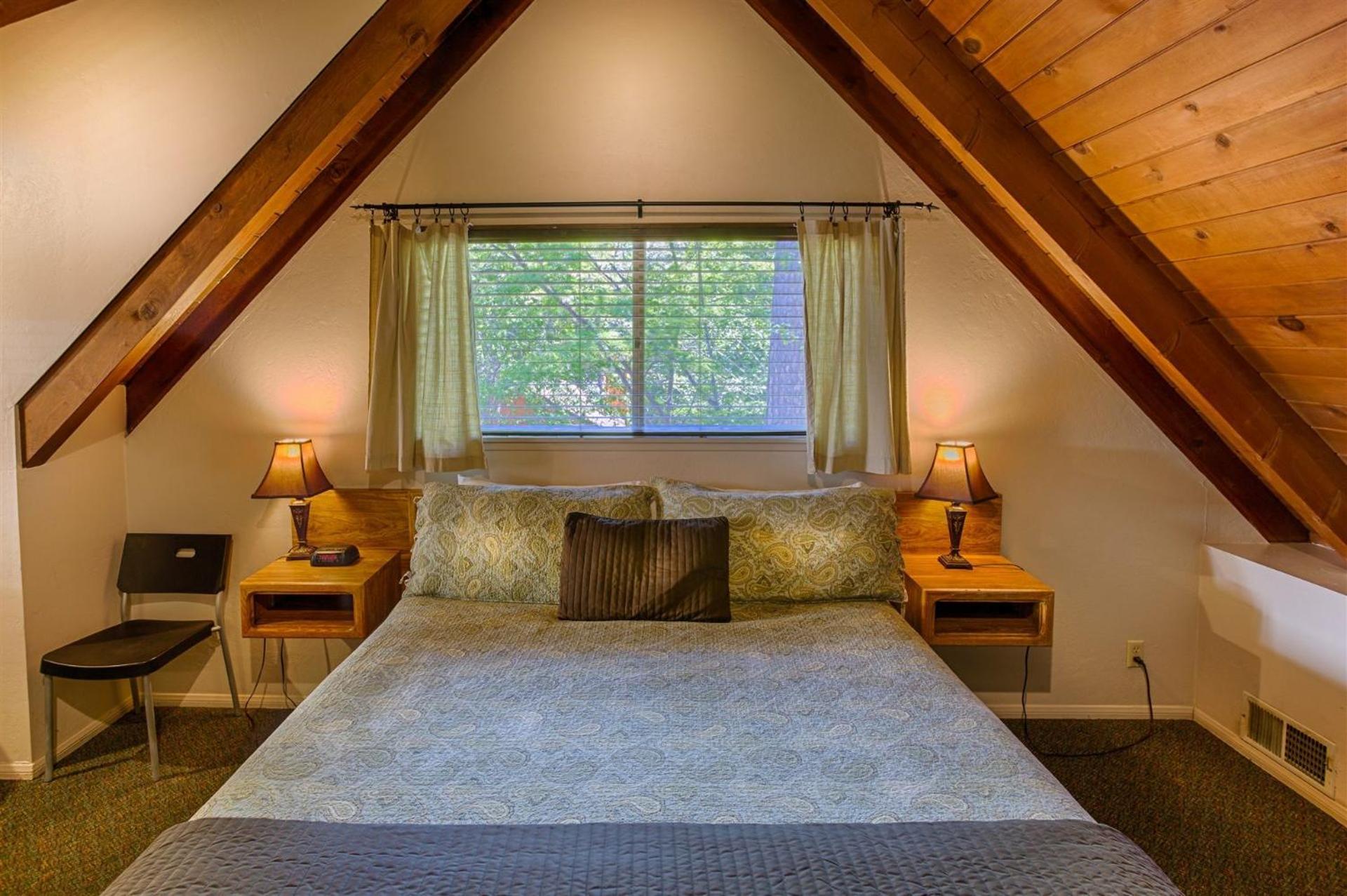 Sleepy Hollow Cabins And Hotel Crestline Exterior photo
