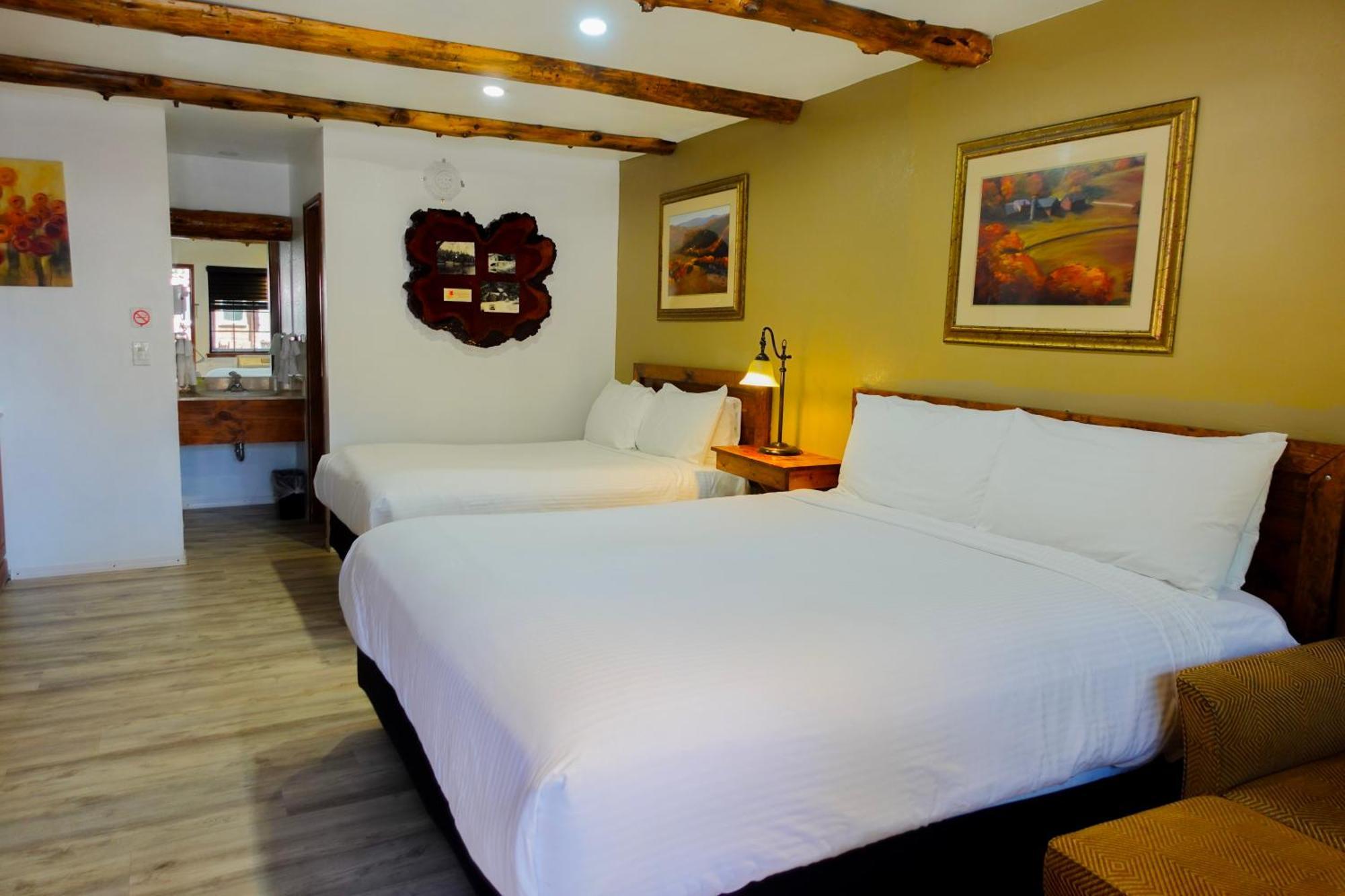 Sleepy Hollow Cabins And Hotel Crestline Exterior photo